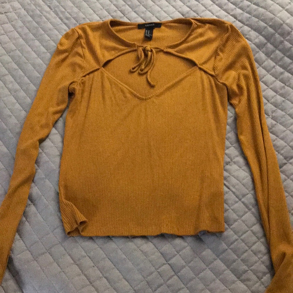 Tie Fitted Long Sleeve Top